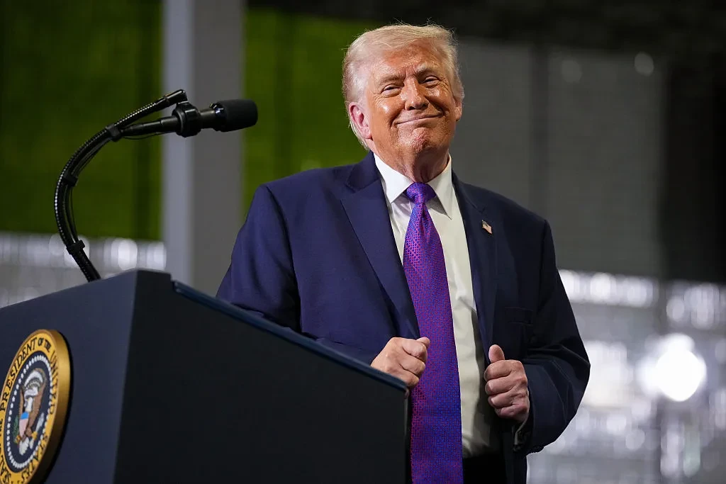 Прихильники MAGA закликають Трампа запровадити воєнний стан у разі програшу
